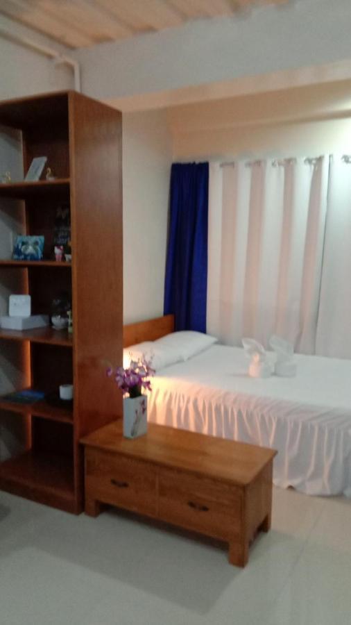 Makan Jamil Transient Home Manila Esterno foto